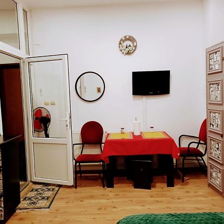 Brasov Central Studio Bagian luar foto